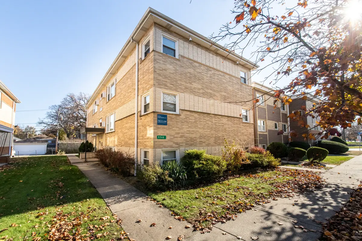 2245 Des Plaines Avenue #A, North Riverside, IL 60546 - #1