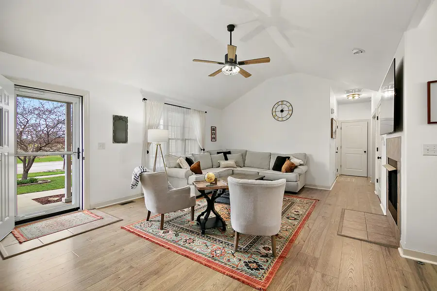 670 Lookout Way, Bourbonnais, IL 60914 - #3