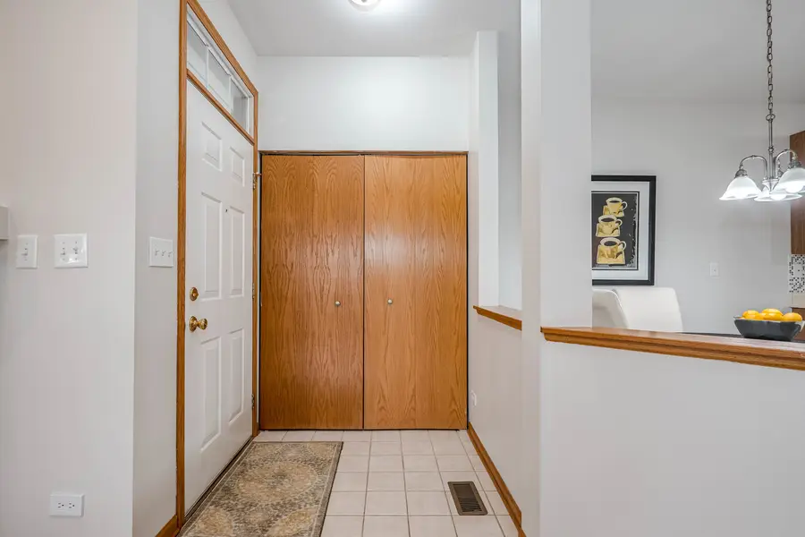 2123 Vanderbilt Drive #2123, Geneva, IL 60134 - #3