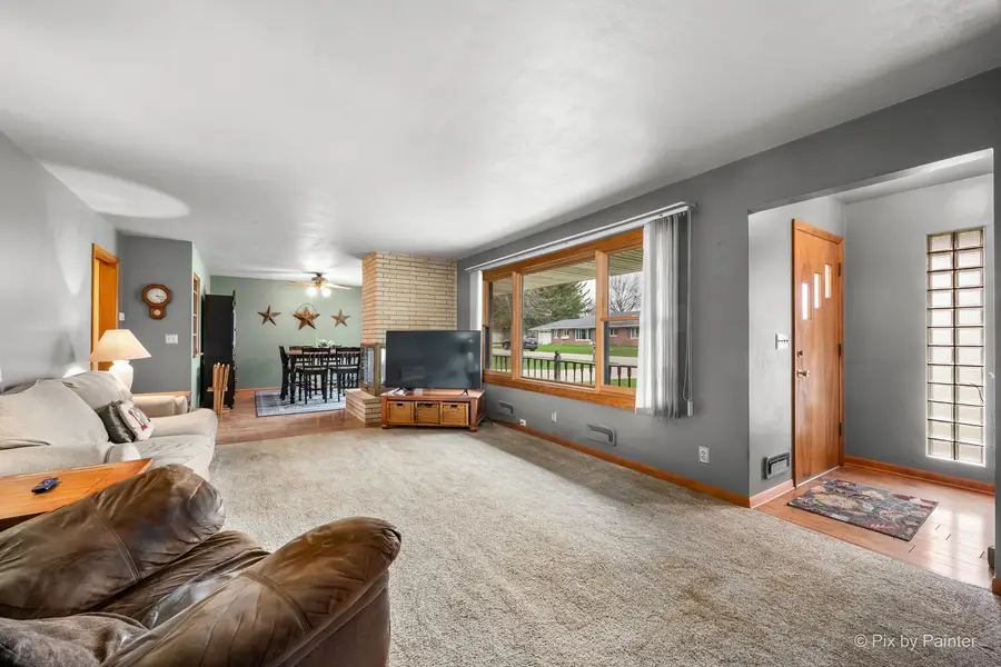 1321 Florence Drive, Sycamore, IL 60178 - #2