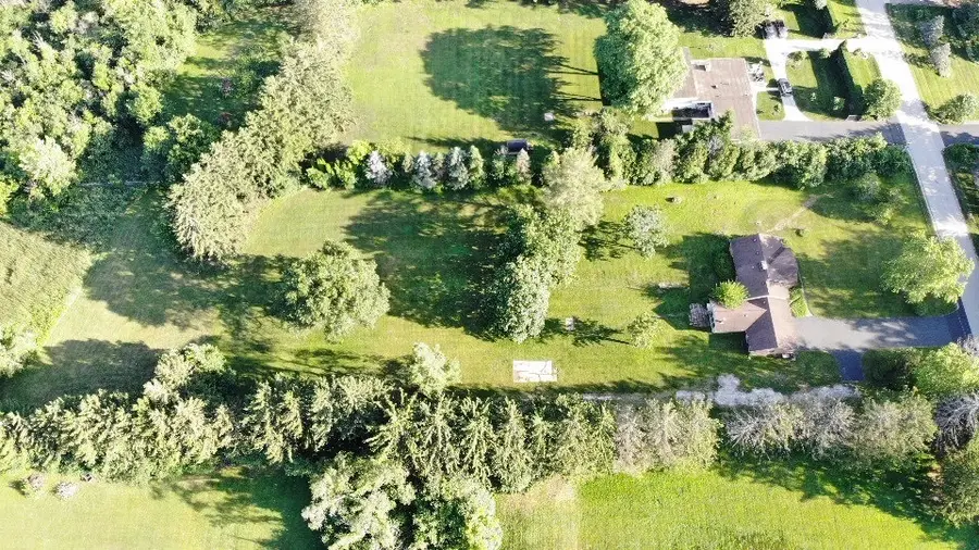 1270 Benson Lane, Green Oaks, IL 60048 - #2