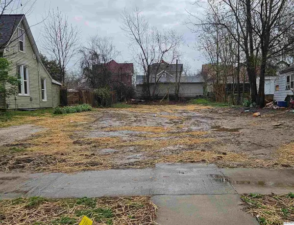 1230 North 7th, Quincy, IL 62301