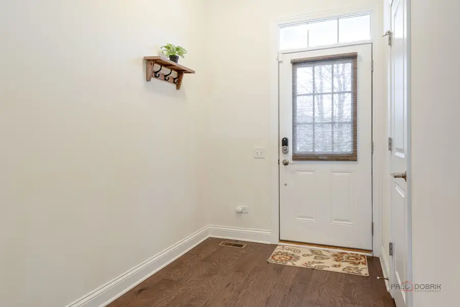 286 Belmont Drive, Lincolnshire, IL 60069 - #3