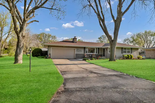 405 Thomas Drive, Sycamore, IL 60178