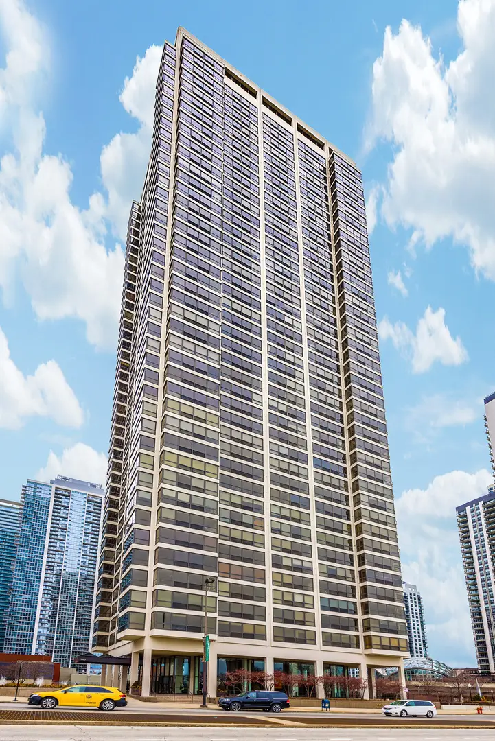 360 E Randolph Street #4203, Chicago, IL 60601 - #1