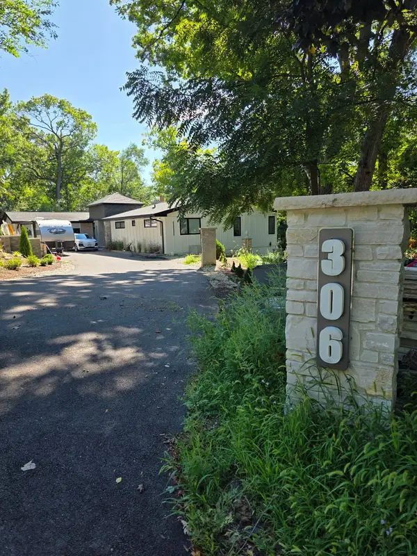 306 Woodlock Street, Ingleside, IL 60041