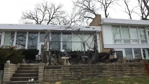 2813 Regner Road, McHenry, IL 60051