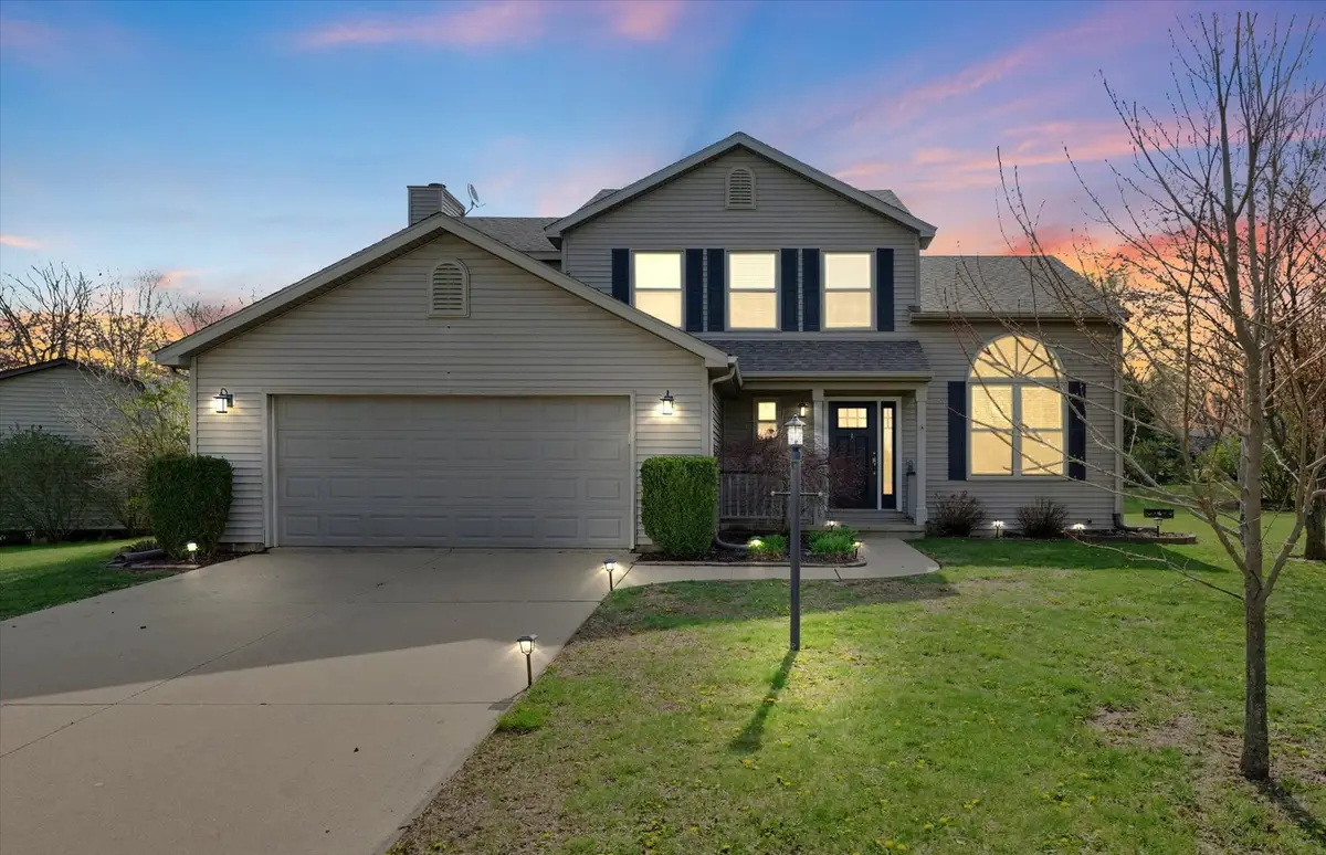 202 N Spruce Drive, Mahomet, IL 61853 - #1
