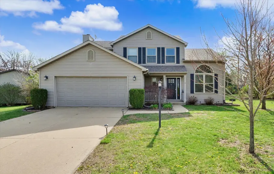 202 N Spruce Drive, Mahomet, IL 61853 - #2