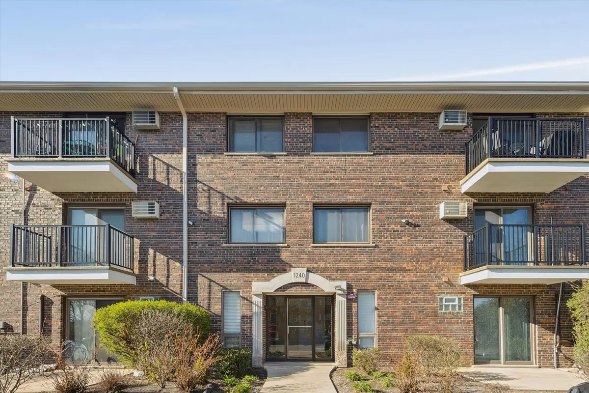 1240 S Lorraine Road #3B, Wheaton, IL 60189 - #1