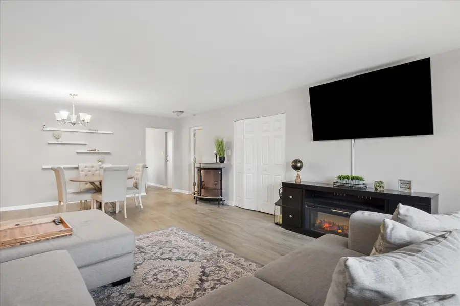 10344 S Pulaski Road #304, Oak Lawn, IL 60453 - #3