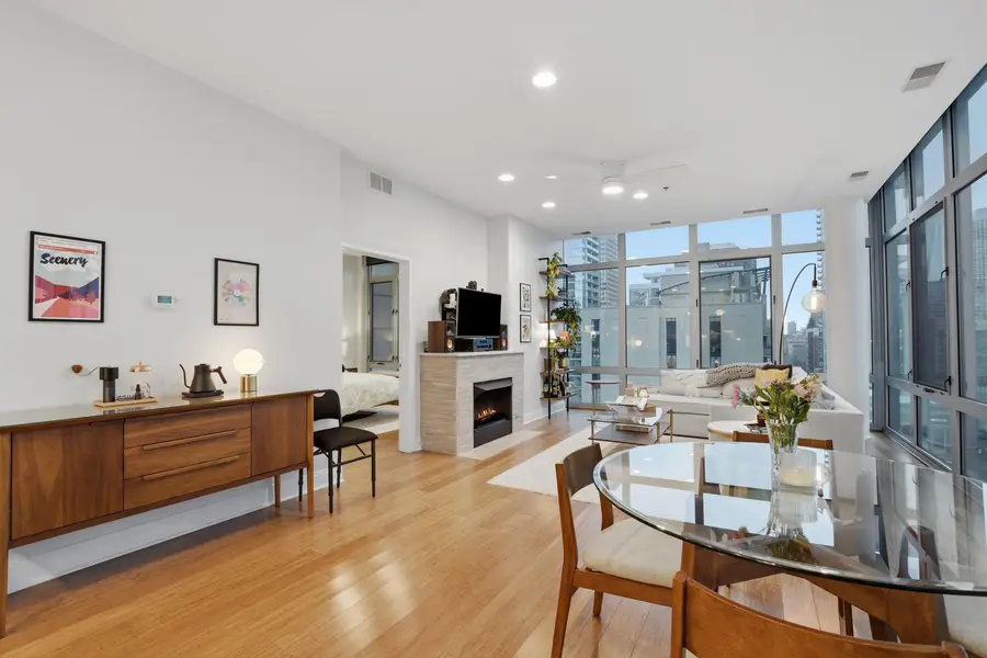 101 W Superior Street #904, Chicago, IL 60654 - #3