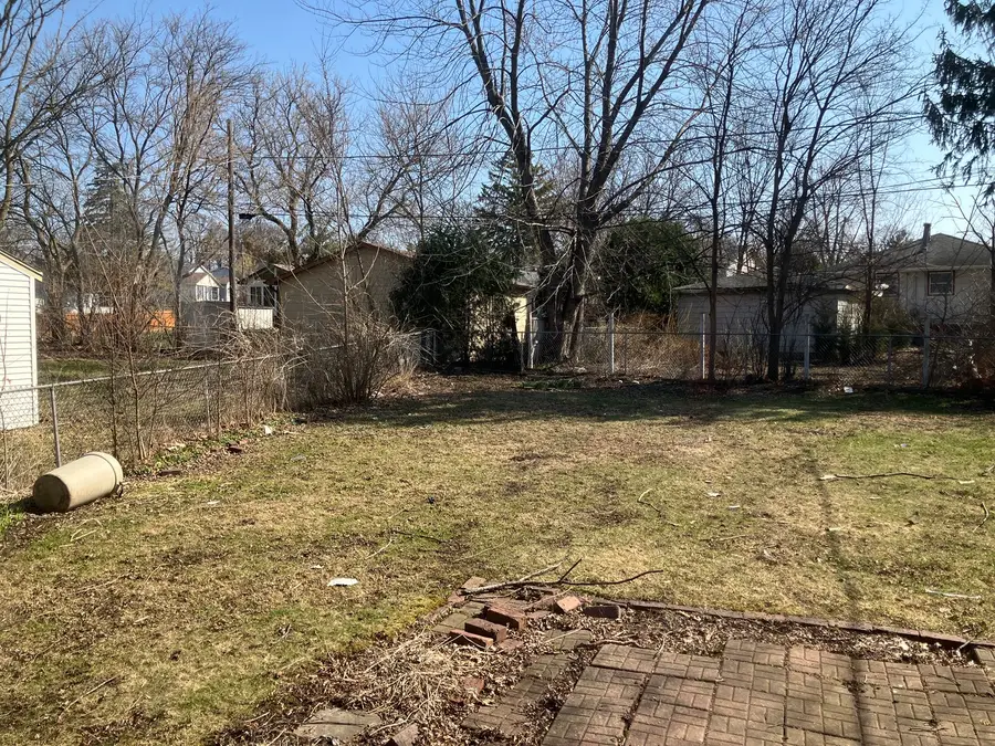 1511 N Poplar Avenue, Round Lake Beach, IL 60073 - #3