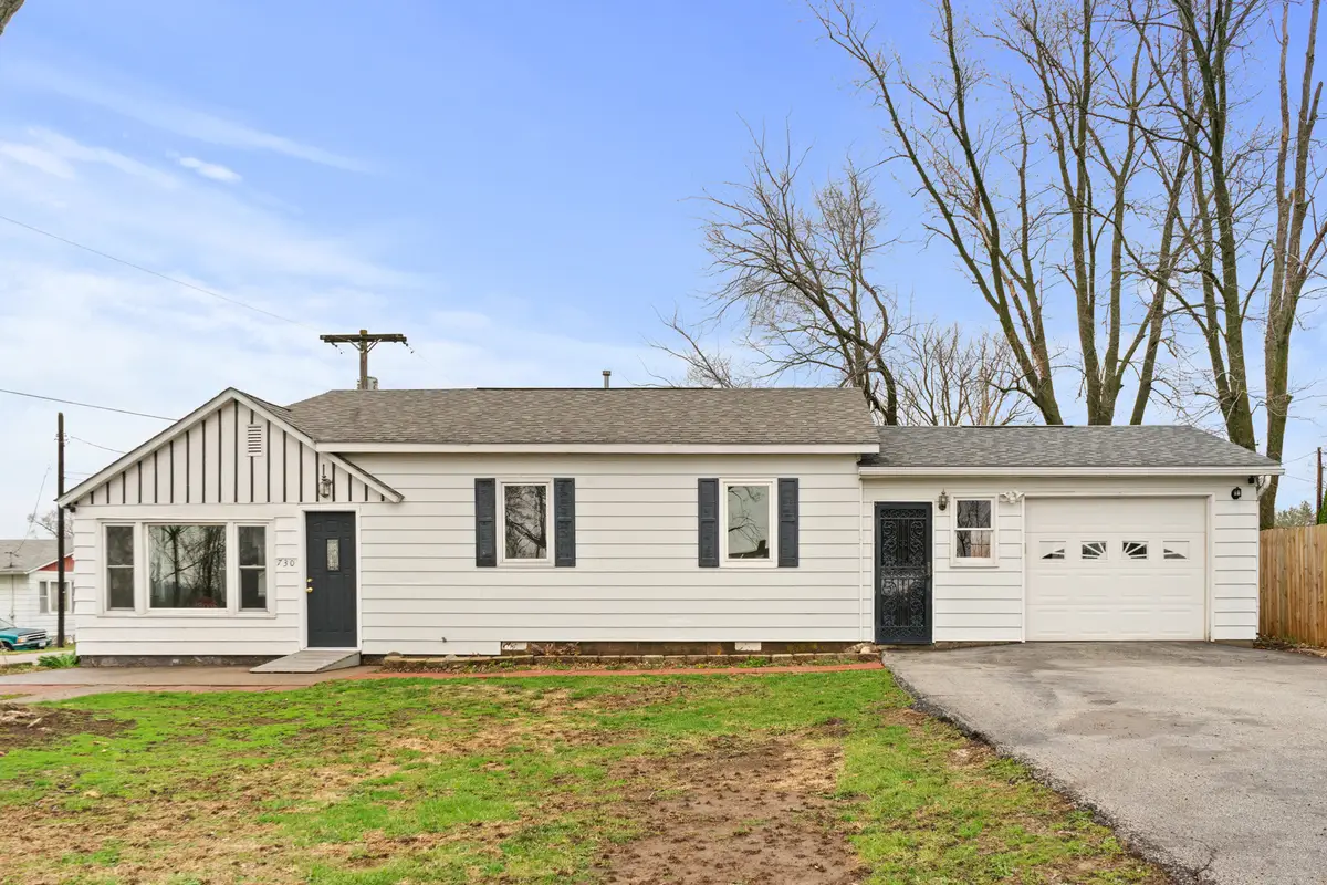 730 5th Street, Buffalo, IA 52728 - #1