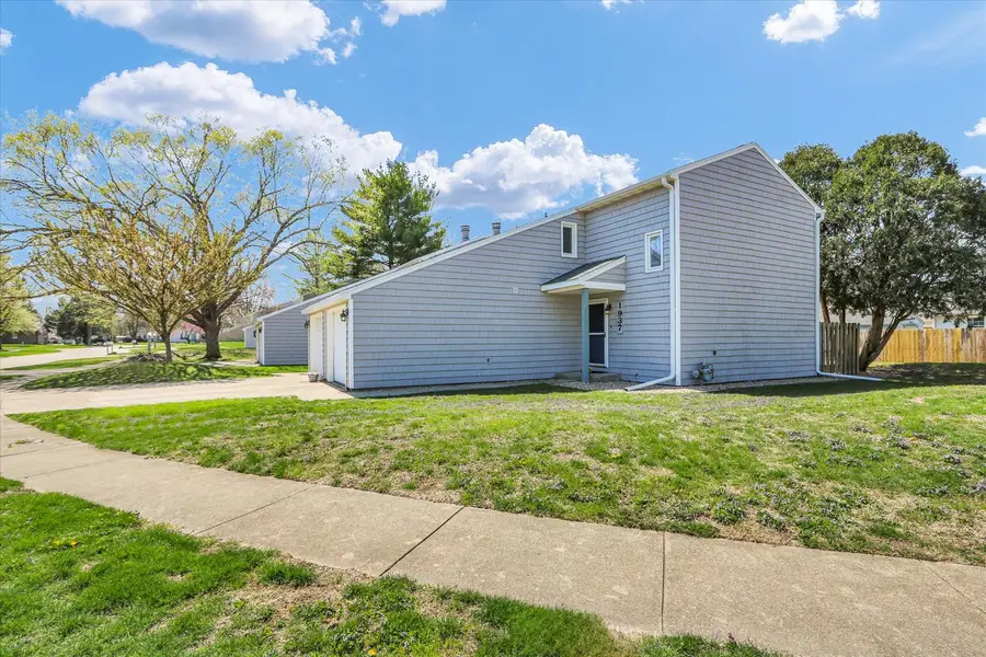 1937 Blackthorn Drive #1937, Champaign, IL 61821 - #2