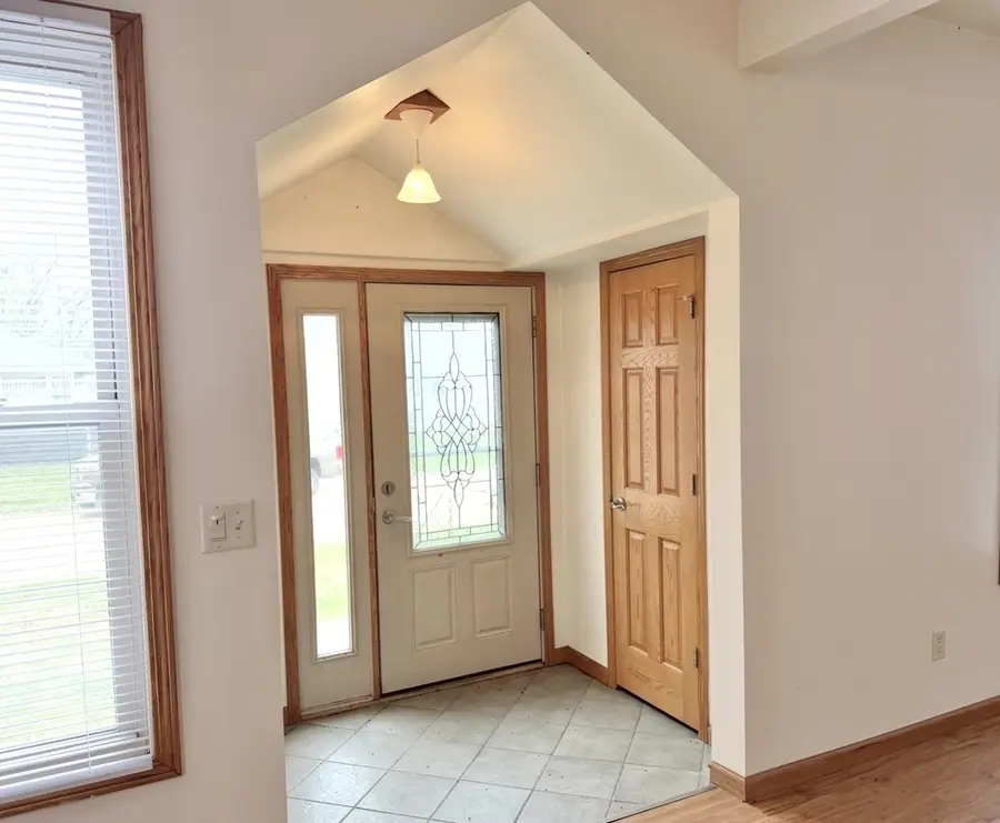 1408 Creve Coeur Street, Lasalle, IL 61301 - #2