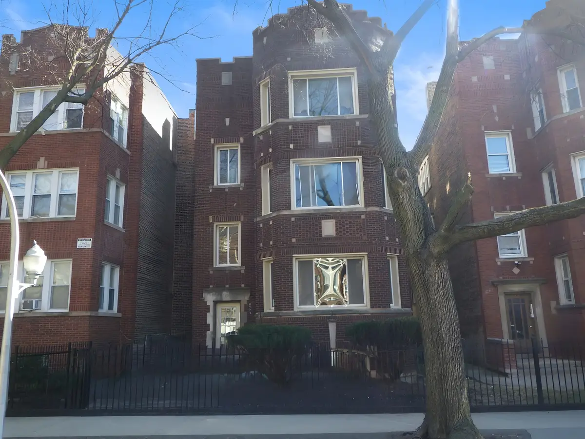 8223 S Ingleside Avenue, Chicago, IL 60619 - #1