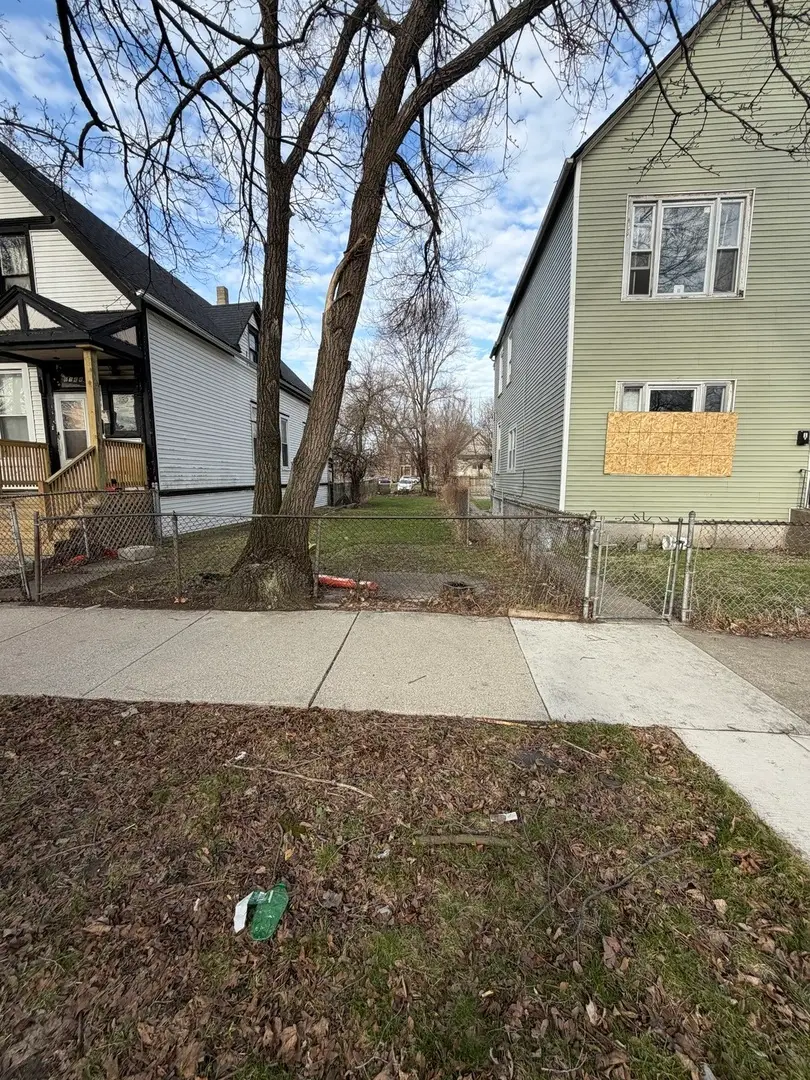 6142 S Carpenter Street, Chicago, IL 60621 - #1