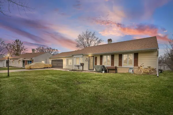 1013 Manor Drive, Streamwood, IL 60107