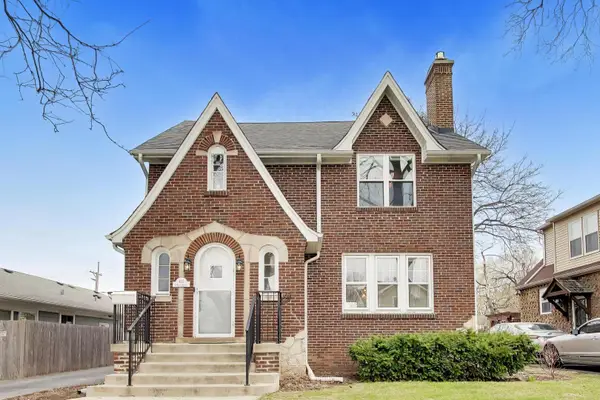 403 S Wille Street, Mount Prospect, IL 60056