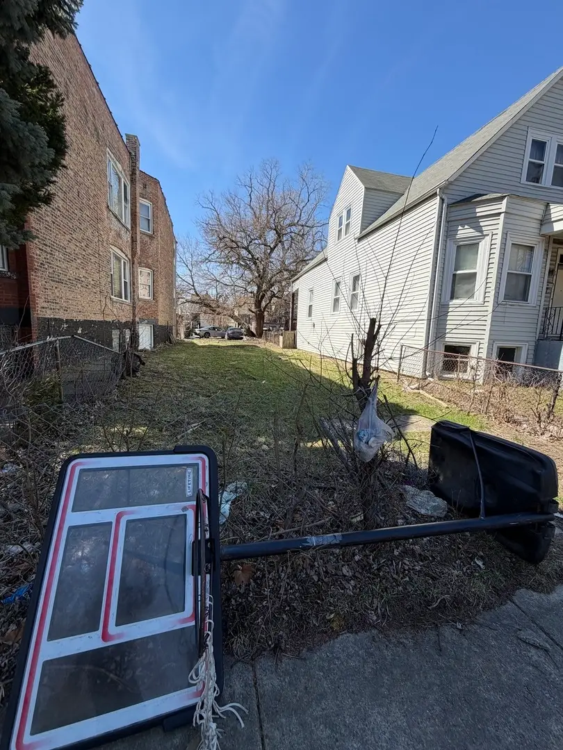 7142 S Carpenter Street, Chicago, IL 60621 - #1