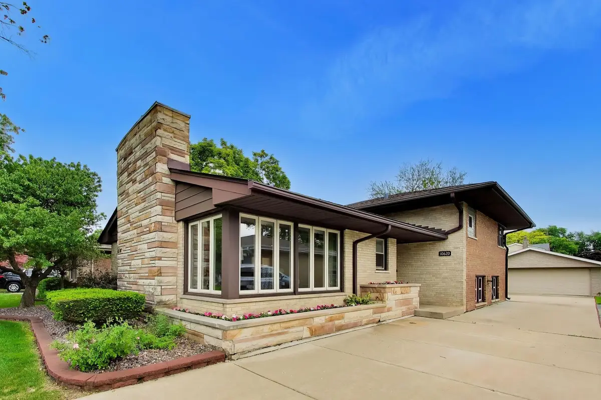 10620 Lockwood Avenue, Oak Lawn, IL 60453 - #1