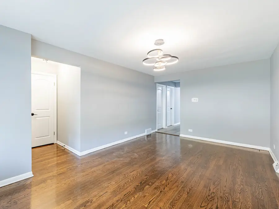 8139 S Exchange Avenue, Chicago, IL 60617 - #2