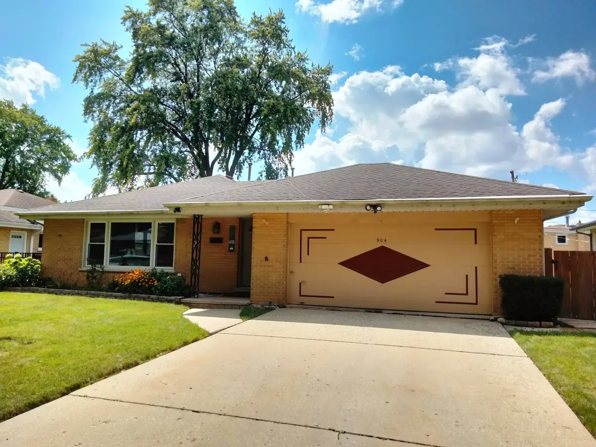 904 S Edward Street, Mount Prospect, IL 60056 - #1