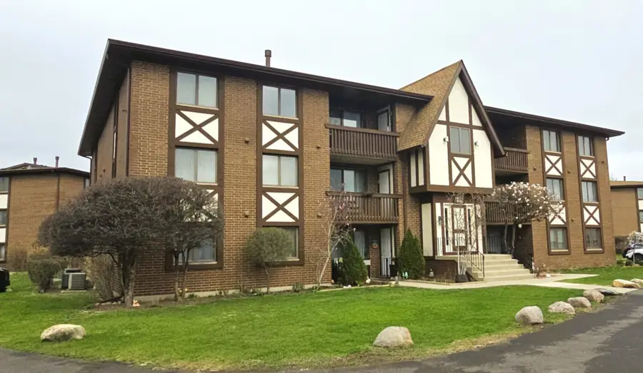 10561 Palos Place #1D, Palos Hills, IL 60465 - #3