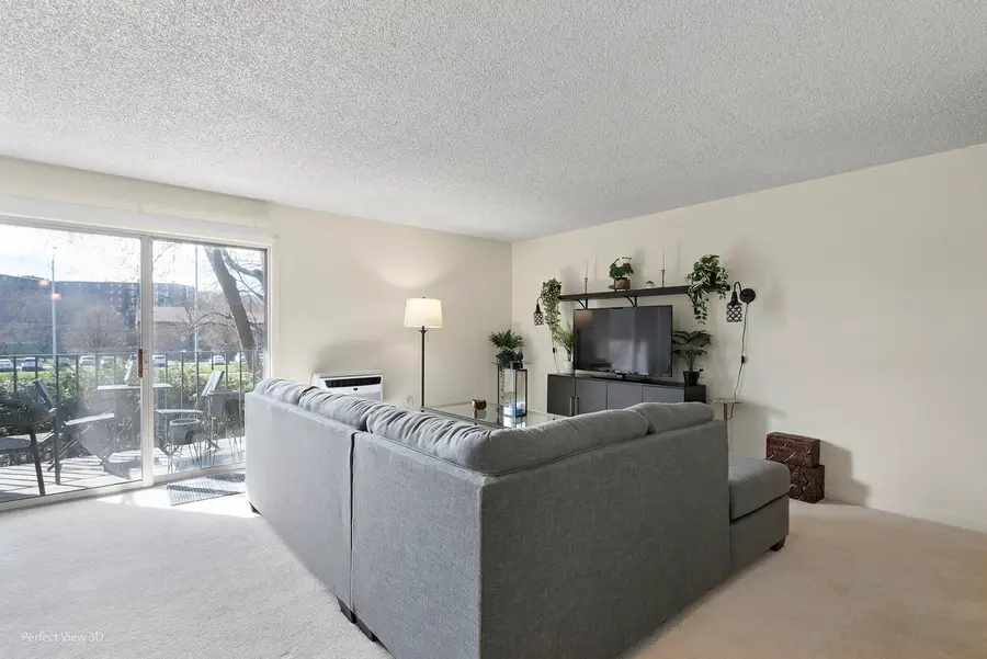 Address Withheld By Seller, Naperville, IL 60563 - #3