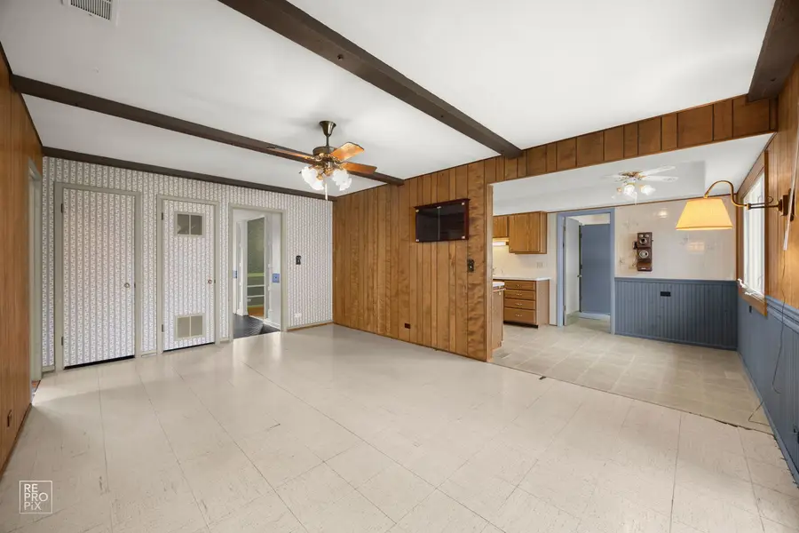 54 Smethwick Lane, Elk Grove Village, IL 60007 - #2