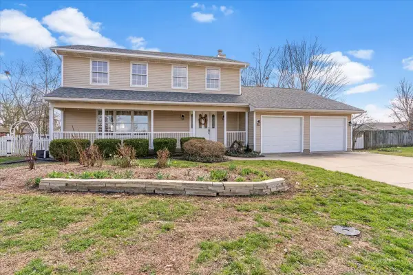 504 Augusta Drive, Chatham, IL 62629