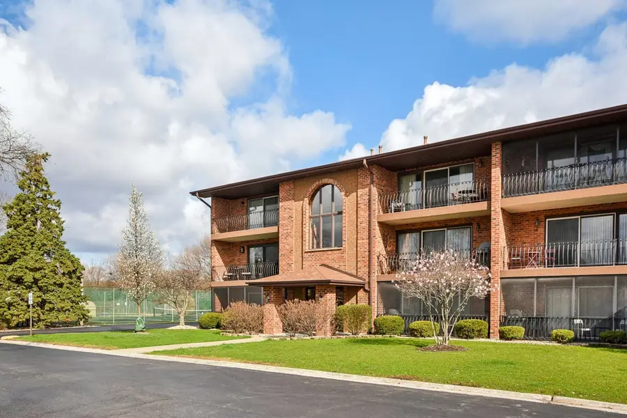 8218 Cobblestone Drive #3D, Palos Hills, IL 60465 - #3
