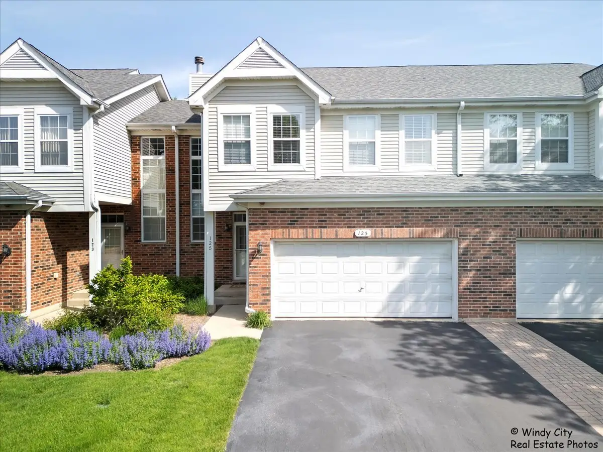 125 Chestnut Hills Circle, Burr Ridge, IL 60527 - #1