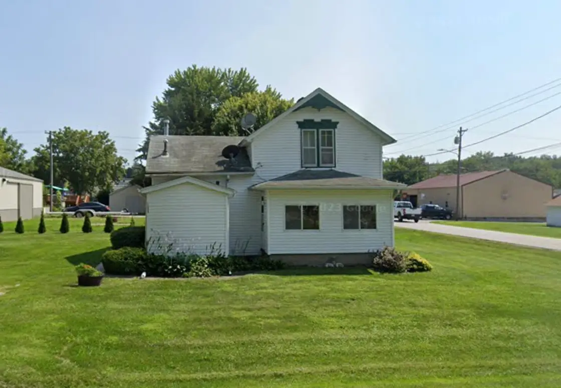 100 4th Avenue E, Andalusia, IL 61232 - #1