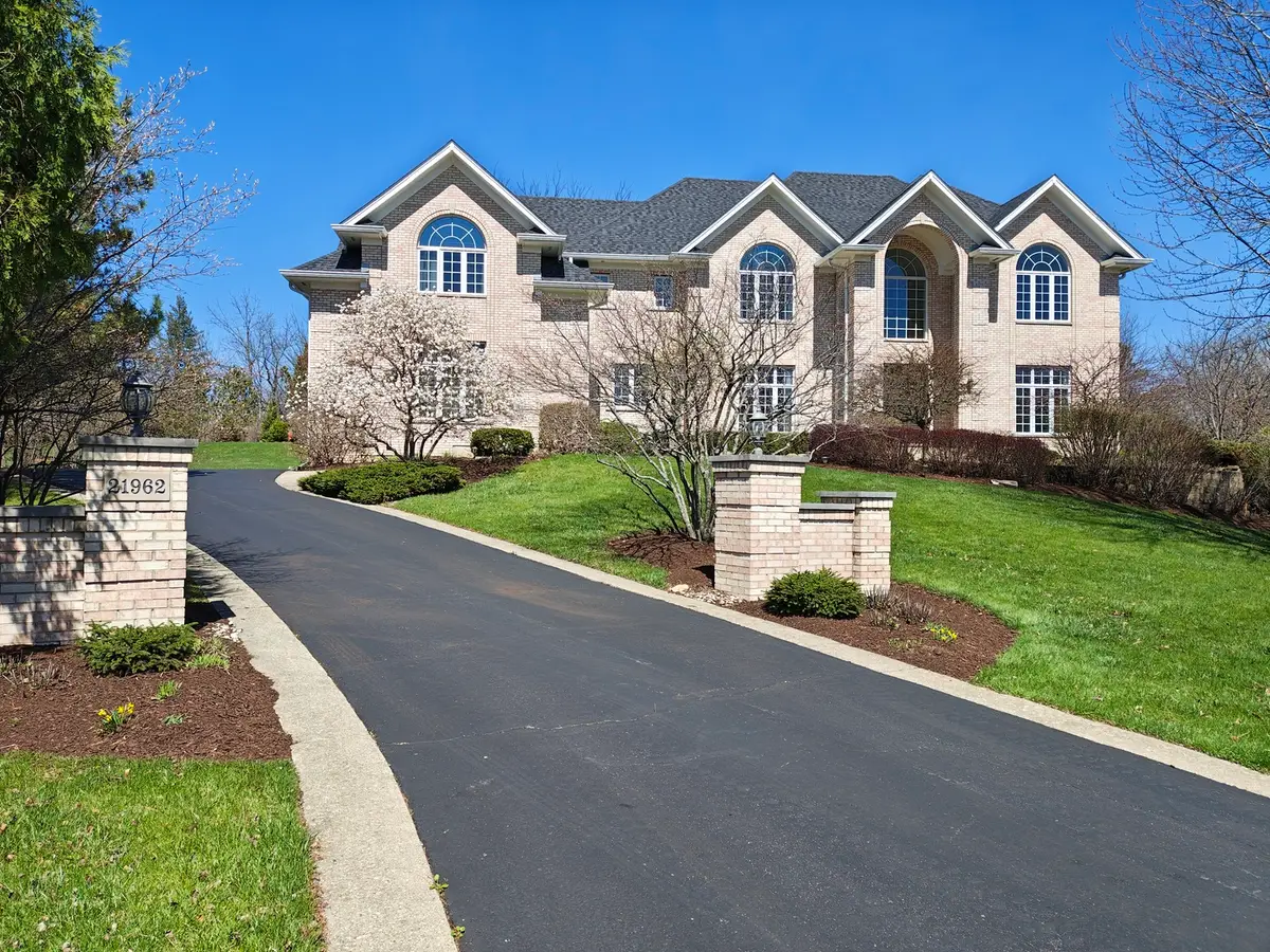21962 N Tall Oaks Court, Kildeer, IL 60047 - #1