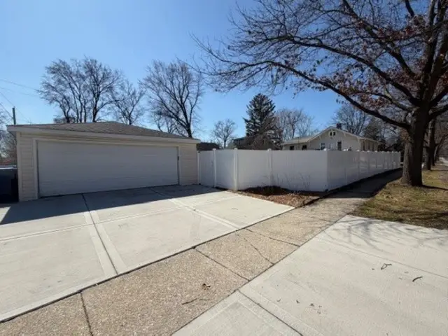 121 N Princeton Avenue, Villa Park, IL 60181 - #3