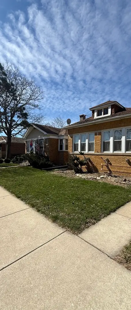 8718 S Euclid Avenue, Chicago, IL 60617 - #2