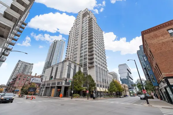 200 W Grand Avenue #903, Chicago, IL 60654