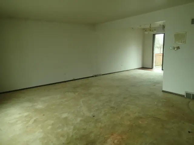 10363 S 84th Avenue, Palos Hills, IL 60465 - #2