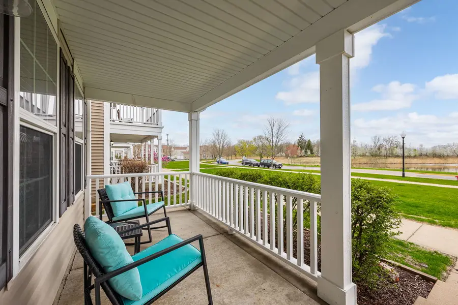 568 Four Seasons Boulevard, Aurora, IL 60504 - #2