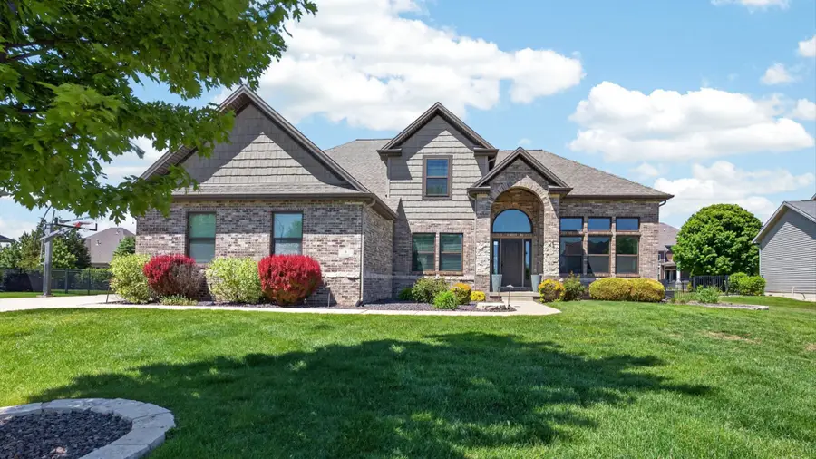 8 Flint Court, Bloomington, IL 61705 - #2