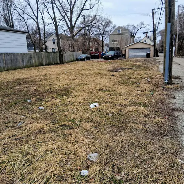 1616 S Komensky Avenue, Chicago, IL 60623