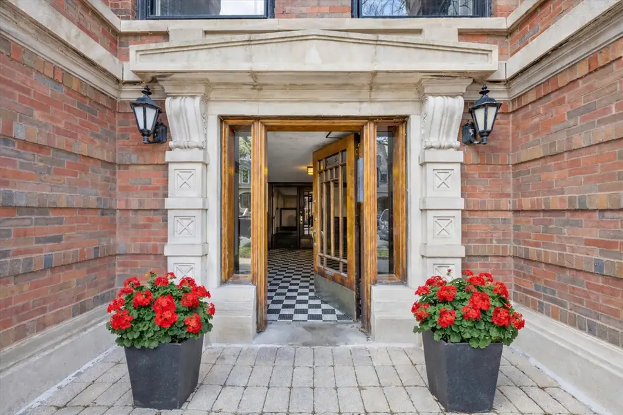 5802 S Blackstone Avenue #1, Chicago, IL 60637 - #2