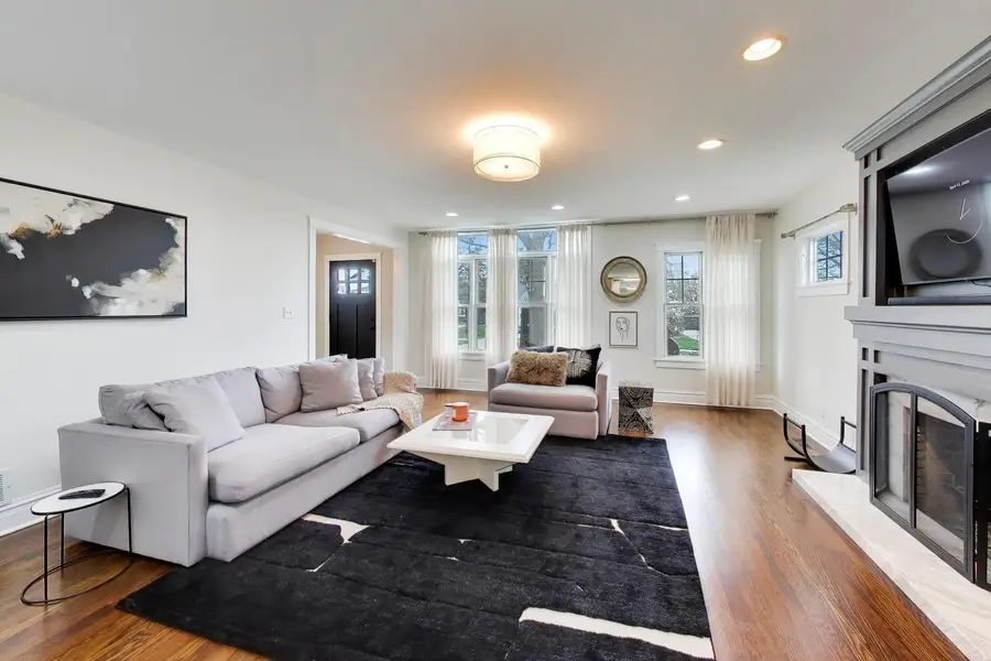 274 N Oak Street, Elmhurst, IL 60126 - #2