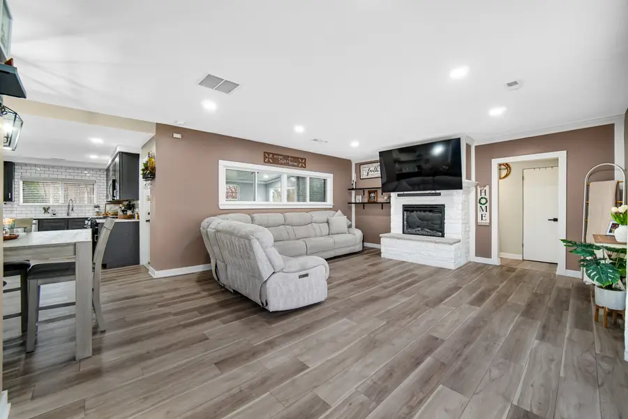 920 Theresa Lane, Chicago Heights, IL 60411 - #3