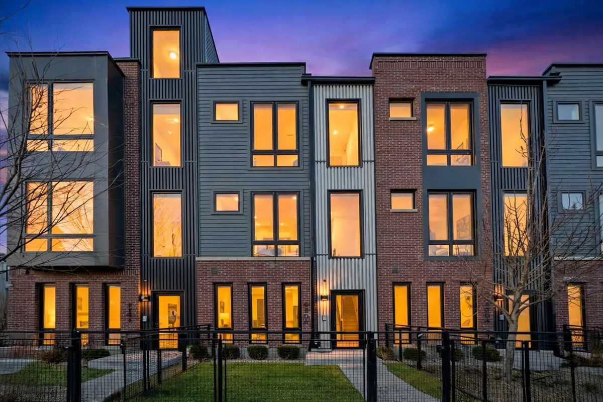 3206 N Keeler Avenue, Chicago, IL 60641 - #1