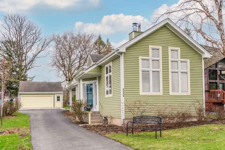 105 Lincoln Avenue, Fox River Grove, IL 60021 - #2