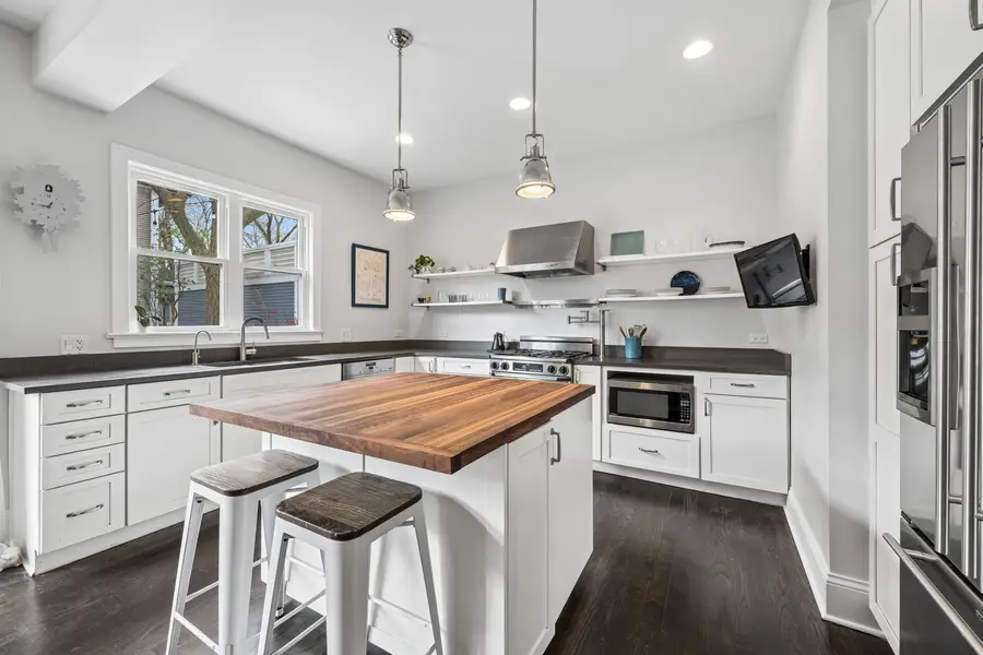 1463 W Sunnyside Avenue, Chicago, IL 60640 - #2