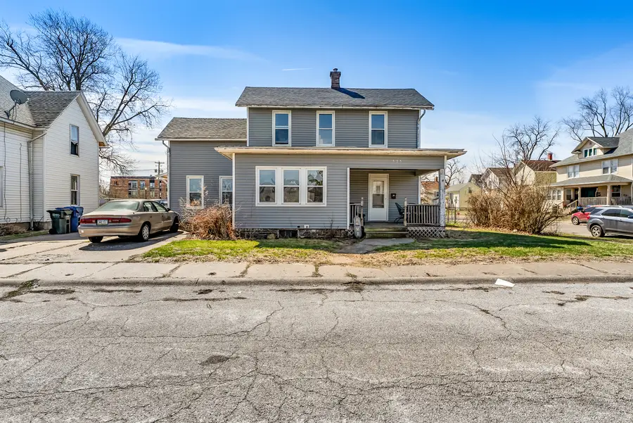 323 W 16th Street, Davenport, IA 52803 - #2